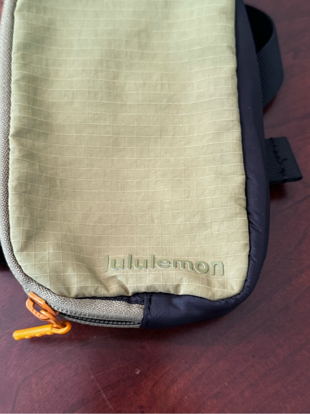 Lululemon Athletica Olive Green and Black Belt Bag, NWOT - Picture 5 of 7